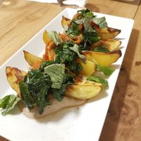 Patatas con espinacas at Casa Albets in Lladurs