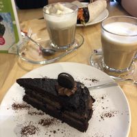 Oreo cake and coffee with oat milk at ETN saladebar in Enschede