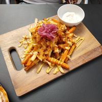 Dirty fries with "coconut bacon" (mixing potatoes and sweet potato costs an extra NOK 15, which would have nice to know in advance) at Spiregarden in Kristiansand