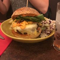 burger vegetarien at Cosmopolis in Bordeaux