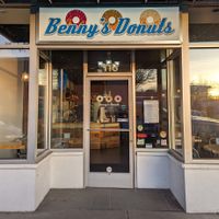 exterior at Benny's Donuts in Corvallis