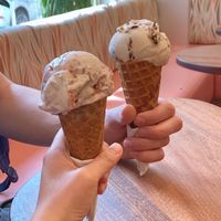 left: strawberry cream, right: vanilla chocolate almond at Umaluma Dairy-Free Gelato in Vancouver
