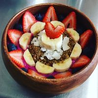 Bowl for breakfast at Lolo Kai Smoothies & Wraps in Galveston