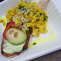 Veganer Rührtofu zum mitnehmen at Satt und Glücklich in Kassel