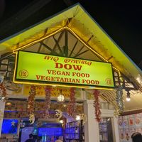 clear sign for vegans at Dow Vegan Restaurant in Koh Phi Phi