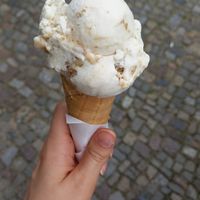 banana pecan ice cream 2,80€ at Tribeca Ice Cream in Berlin