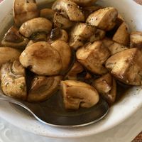 Cogumelos à bolhão pato  at Mundano Baleal in Ferrel