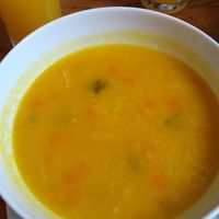 Vegetable soup at Mesa com Pão in Lisbon