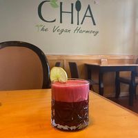 Drink sem álcool com maiz morado, maçã.. MUITO GOSTOSO e refrescante at Chia Vegan Restaurant in Cusco