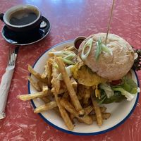 Quarter pounder burger - so yummy!! 😁 at Portershed in Christchurch
