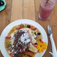 French toast & a Berry smoothie at Portershed in Christchurch