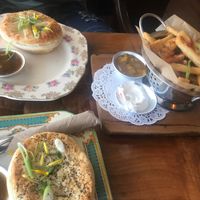 Mince & cheese pie, mushroom & leek pie and fries 😋😋😋😋 at Portershed in Christchurch