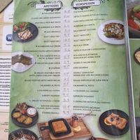 A few vegan/vegetarian options  at Select in Kos