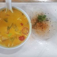 Yellow tofu curry at FRA - Coa - T1 in Frankfurt