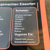 Vegane Eissorten at Gelateria Tonegutti in Timmendorfer Strand