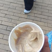 Zimteis at Gelateria Tonegutti in Timmendorfer Strand