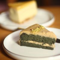 Mugwort cake ❤️  at Maju Story 마주이야기 in Seoul