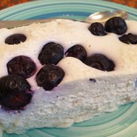 blueberry cashiew nut cream at Maju Story 마주이야기 in Seoul