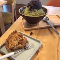 Apple pie and green tea bingsu  at Maju Story 마주이야기 in Seoul