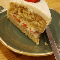 Yummy strawberry cake at Maju Story 마주이야기 in Seoul