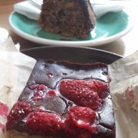 Two vegan desserts:  oat bar and choc bundt cake at Coffee Room in Prague