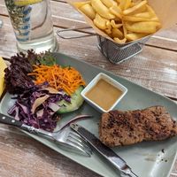 Saitan Pfeffer Steak at Veggiezz - Opernring in Vienna