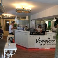der Tresen at Veggiezz - Opernring in Vienna