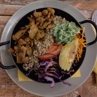 Vegan Gyros bowl with quinoa and veggies at Veggiezz - Opernring in Vienna
