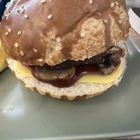 Spicy Burger minus lettuce and tomato  at Veggiezz - Opernring in Vienna