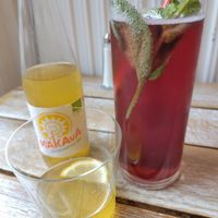 Hibiscus lemonade, Makava icetea at Veggiezz - Opernring in Vienna