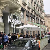 Top at Veggiezz - Opernring in Vienna