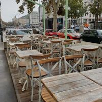Outside seating area at Veggiezz - Opernring in Vienna