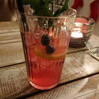 Minty at Veggiezz - Opernring in Vienna