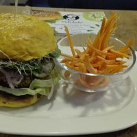 Burger at Mihiderka in Katowice