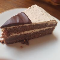 Gâteau at The Judgy Vegan in Brussels