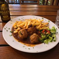 Boulets sauce Liégeoise at The Judgy Vegan in Brussels