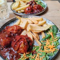 Boulets sauce Liègeoise at The Judgy Vegan in Brussels