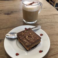 Snickers sans gluten at The Judgy Vegan in Brussels