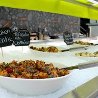 buffet with plenty of choices at Vegg-Go in Vienna
