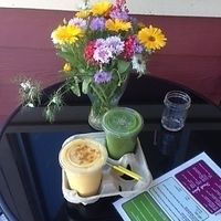take out smoothies at Whole Glow Cafe in Cumberland