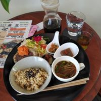 Veganes Burgermenu at Kururu in Nara