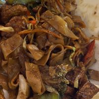 Noodles de verduras 🔥  at Paradox Thai Food and Bar in Santorini