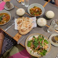 Thai Red Curry 🍛 + Cashew Stir Fry + Tamarind Mushrooms 🍄 and Greens + Roti 🌱 at Giggling Squid in Berkhamsted