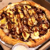 Vegan Hawaiian BBQ Unchicken pizza.  at D'Angelo's in Bay City