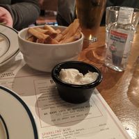 Fries with vegan aioli at Dognvill Bar and Burger in Stavanger