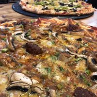 Vegan pizzas at Pizzeria Trozo in Bilbao