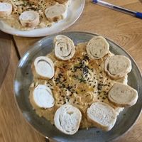 Hummus 🤤🤤🤤  at Consulado Vegetal in Jardin