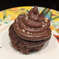 Chocolate peanut muffin at Consulado Vegetal in Jardin