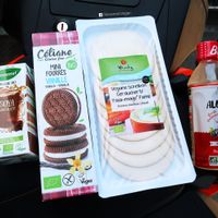 Vegan food and drinks at Biodelice in Corsica