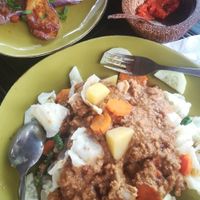 Veganised Gado Gado and grilled aubergines at Catur'z Coffee Club in 